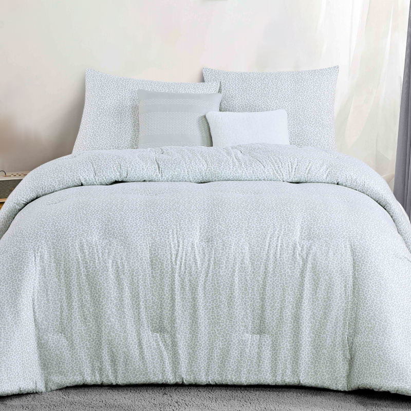 ความหนาแน่นของการเติมของ Solid Microfiber Quilt Set ส่งผลต่อฉนวนกันความร้อนอย่างไร?